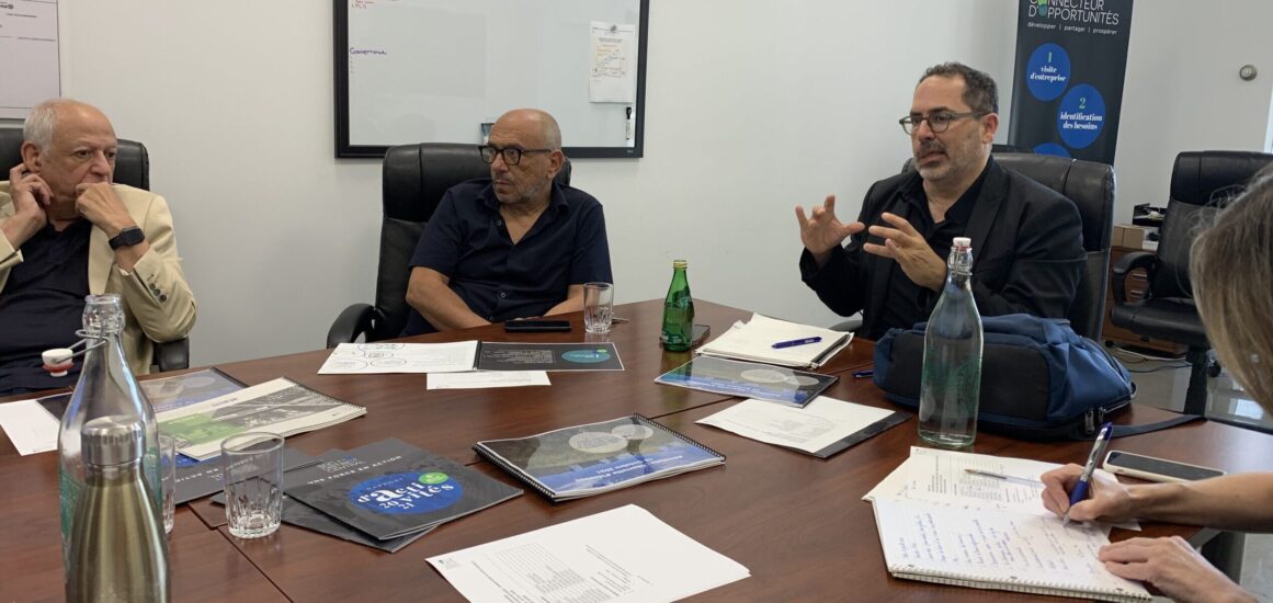 Atelier de travail avec Eyal Cohen (Marcarko-555 Chabanel),
Albert Ezerzer (Groupe Dayan) et Emmanuel Amar
(pour AEDN Realty) du comité des bâtisseurs - 13 juillet