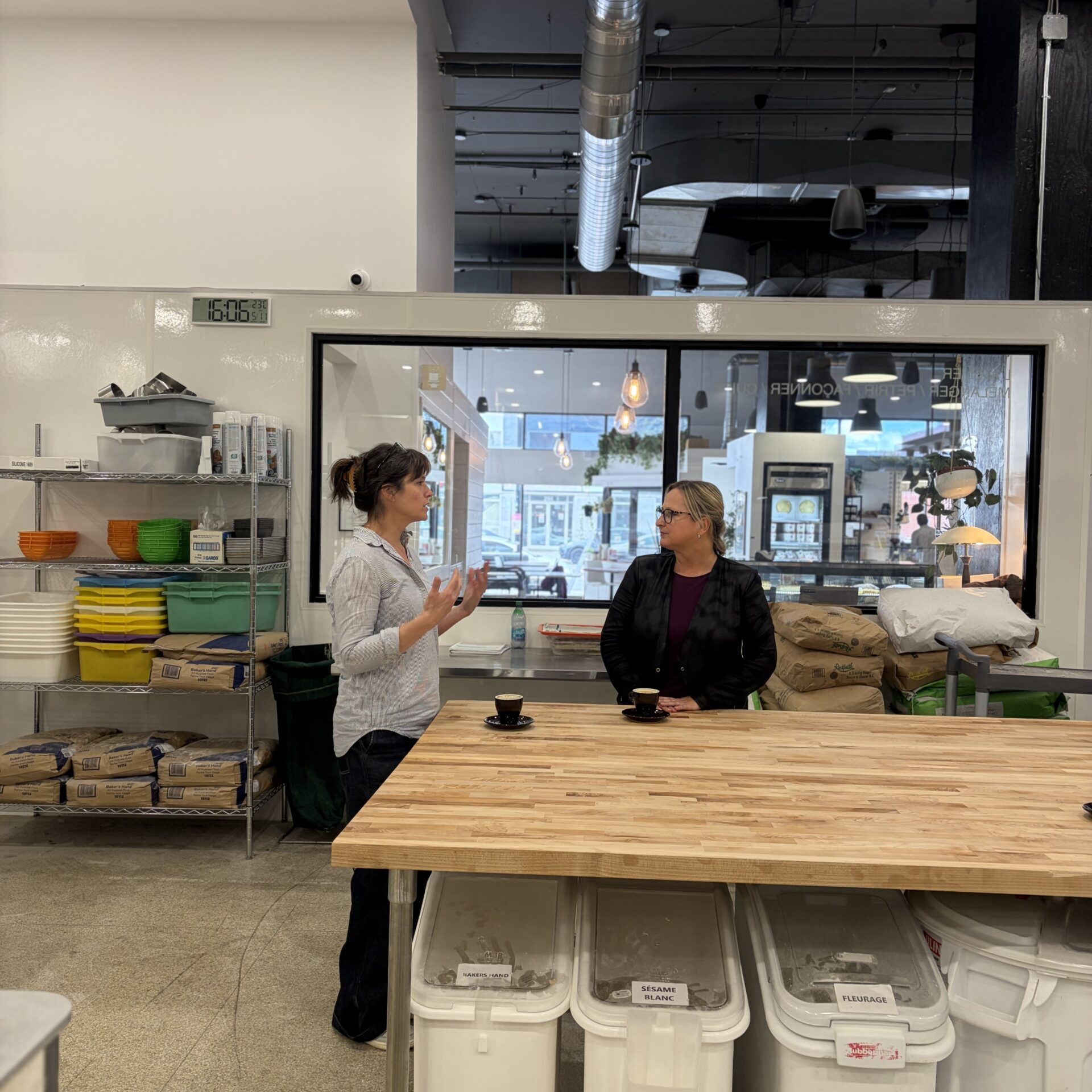 Annick Dufresene (Bëte à Pain) and Hélène Veilleux (SDC District Central)